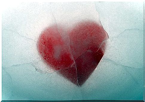 A broken heart in ice